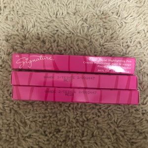 Mary Kay Signature Facial Highlighting Pen Shade 2